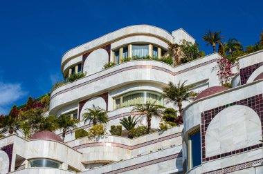 BANUS, İSPA - 16 Mart 2024: Banus, İspanya 'da Deniz Gezisi Yürüyüşü