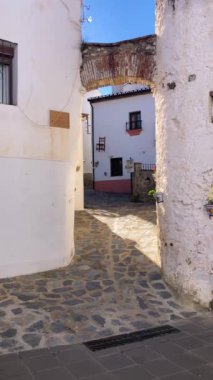 PARAUTA, İspanya - 20 Ocak 2024: Parauta, İspanya 'da sokaklar ve detaylar 20 Ocak 2024