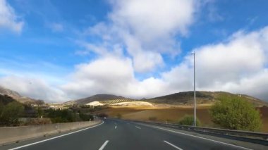 Granada, İspanya - 6 Ocak 2024: Malaga 'dan Granada, İspanya' ya yolculuk 6 Ocak 2024