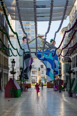 MALAGA, İspanya - 13 Ağustos 2023 'te İspanya' nın Malaga kentindeki Larios caddesinde sabah yürüyüşü