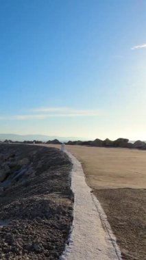 BANUS, İspanya - 16 Mart 2024: Banus, Marbella, İspanya 'da gün doğumunda yat marinası