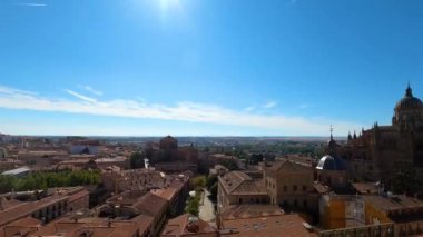 SALAMANCA, İspanya - 17 Eylül 2024: Salamanca Katedrali 17 Eylül 2024