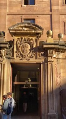 SALAMANCA, İspanya - 17 Eylül 2024: Salamanca Üniversitesi, İspanya 17 Eylül 2024