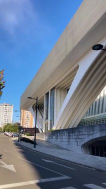 OVIEDO, İspanya - 16 Eylül 2024: Oviedo Kongre ve Sergi Merkezi 16 Eylül 2024