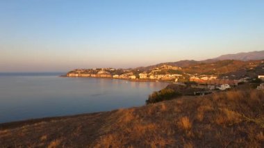 İspanya, Almunecar 'da güneş doğuyor. 