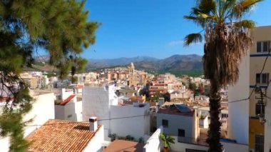 ALMUNECAR, İspanya - 12 Ekim 2023: Almunecar, İspanya 'daki Enkarnasyon Kilisesi