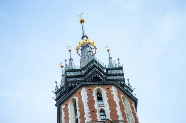 KRAKOW, POLAND - 21 Aralık 2023: Krakow, Polonya 'da Aziz Marys Bazilikası