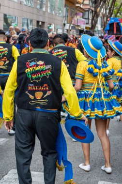 FUENGIROLA, İspanya - 1 Mayıs 2024: Fuengirola, İspanya 'daki Uluslararası Fuar Fuarı' nın açılış töreni