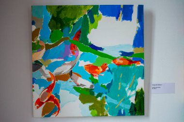 TORREMOLINOS, SPAIN - 25 Ekim 2024: Navajas Sarayı, 1925 'teki Mağribi canlanmasının fayanslarıyla süslenmiş bir saray, Torremolinos, İspanya' da 25 Ekim 2024 'te