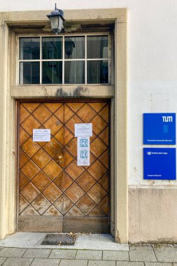 MUNİH, Almanya - 1 Aralık 2024: Münih Teknik Üniversitesi Münih, Almanya