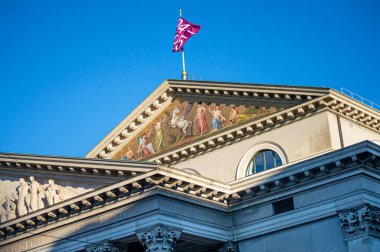 MUNİH, GERMANY - 2 Aralık 2024 Bavyera Devlet Operası (Almanca: Bayerische Staatsoper), Almanya 'nın Münih kentinde bulunan bir operadır.