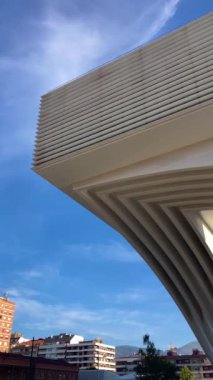 OVIEDO, İspanya - 16 Eylül 2024: Oviedo Kongre ve Sergi Merkezi 16 Eylül 2024