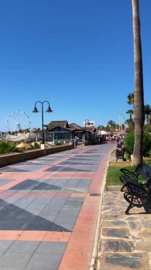 BENALMADENA, İspanya - 15 Haziran 2024: Costa del Sol, Benalmadena, İspanya 'da tipik İspanyol seti