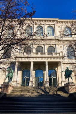 MUNİK, Almanya - 1 Aralık 2024: Münih, Almanya Güzel Sanatlar Akademisi