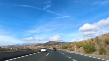 Granada, İspanya - 6 Ocak 2024: Malaga 'dan Granada, İspanya' ya yolculuk 6 Ocak 2024