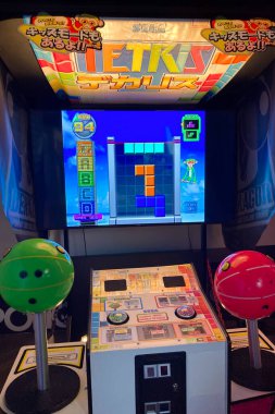 MALAGA, İspanya - 20 Mayıs 2023: 20 Mayıs 2023 'te İspanya' nın Malaga kentindeki OXO Video Oyunları Müzesini ziyaret etmek