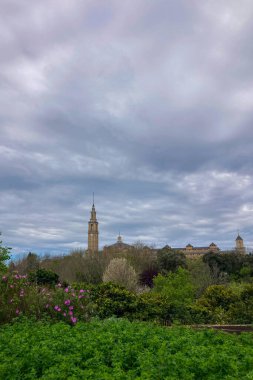 GIJON, SPAIN - 5 Nisan 2025: Üniversite Laboratuvarı, ilk olarak yetimler için eğitim merkezi olarak inşa edilen, şimdi çeşitli önde gelen kültür kurumlarına ev sahipliği yapıyor