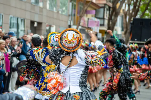 FUENGIROLA, İspanya - 1 Mayıs 2024: Fuengirola, İspanya 'daki Uluslararası Fuar Fuarı' nın açılış töreni