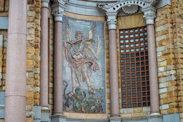 GIJON, SPAIN - 5 Nisan 2025: Üniversite Laboratuvarı, ilk olarak yetimler için eğitim merkezi olarak inşa edilen, şimdi çeşitli önde gelen kültür kurumlarına ev sahipliği yapıyor