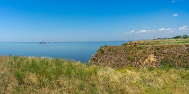 Ukrayna 'nın Mykolaiv bölgesindeki Rybakivka köyü yakınlarında yer alan Adzhiyask Burnu' ndan inanılmaz panoramik deniz manzarası, sakin bir kıyı manzarası ve doğal güzellik sunuyor..