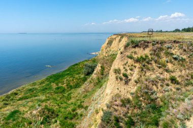 Ukrayna 'nın Mykolaiv bölgesindeki Rybakivka köyü yakınlarında yer alan Adzhiyask Burnu' ndan inanılmaz panoramik deniz manzarası, sakin bir kıyı manzarası ve doğal güzellik sunuyor..