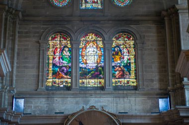 MALAGA, İspanya - 28 Mayıs 2025: Malaga, İspanya 'daki ikonik Malaga Katedrali' nin görkemli mimarisi ve tarihi görkemi