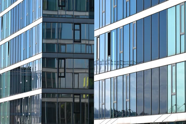 Moderna Fachada Cristal Edificio Oficinas Linz Austria — Foto de Stock