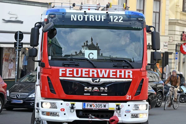 ウィーン専門消防署の車両 ロイヤリティフリーのストック画像