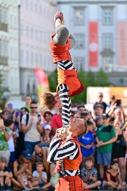 Linz Pavement Spectacle, Avrupa 'nın en önemli ve çeşitli sokak sanat festivallerinden biridir..