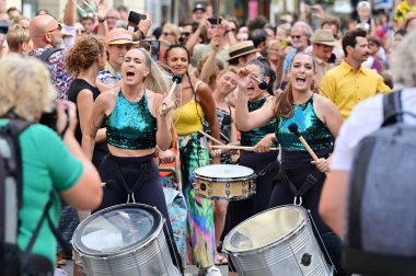 Linz Pavement Spectacle, Avrupa 'nın en önemli ve çeşitli sokak sanat festivallerinden biridir..