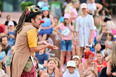 Linz Pavement Spectacle, Avrupa 'nın en önemli ve çeşitli sokak sanat festivallerinden biridir..