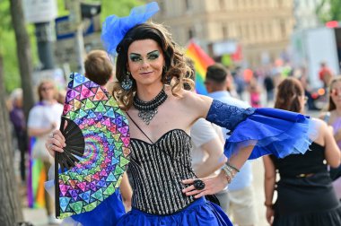 Gökkuşağı geçidi Viyana Gururu, 17 Haziran 2023 - 300.000 kişi ayağa kalktı