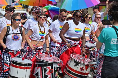 Gökkuşağı geçidi Viyana Gururu, 17 Haziran 2023 - 300.000 kişi ayağa kalktı