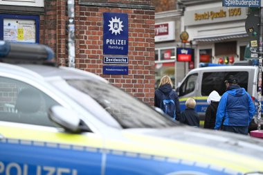Almanya 'nın Hamburg eyaletinin Sankt Pauli semtinde bulunan ünlü eğlence bölgesi Reeperbahn.