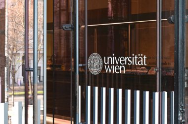 Viyana Üniversitesi (Latince: Alma Mater Rudolphina Vindobonensis, kısaca Rudolphina) Avusturya 'nın en büyük üniversitesidir.