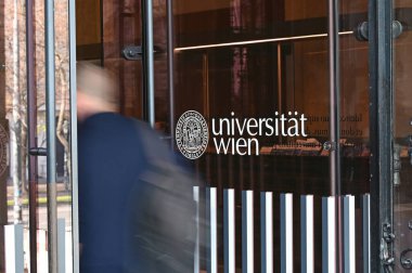 Viyana Üniversitesi (Latince: Alma Mater Rudolphina Vindobonensis, kısaca Rudolphina) Avusturya 'nın en büyük üniversitesidir.