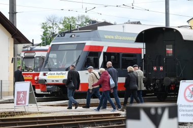 Vorchdorferbahn Vorchdorf 'tan Lambach' a (Yukarı Avusturya, Avusturya). Vorchdorferbahn 1903 'ten beri faaliyette.