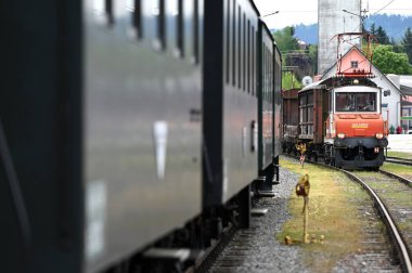 Vorchdorferbahn Vorchdorf 'tan Lambach' a (Yukarı Avusturya, Avusturya). Vorchdorferbahn 1903 'ten beri faaliyette.