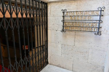 Auerbach 'ın Leipzig, Saksonya' daki mahzeninin ünlü Maedler Geçidi.