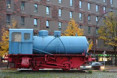 Hamburg, Almanya 'daki Çalışma Müzesi önünde eski bir lokomotif