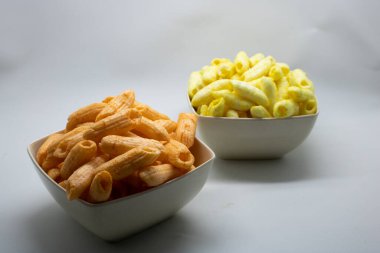 Beyaz arka plan üzerinde izole patates sopa