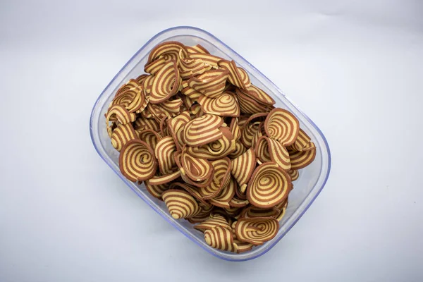 Kuping Gajah, karakteristik spiral desenli Endonezya atıştırmalığı..