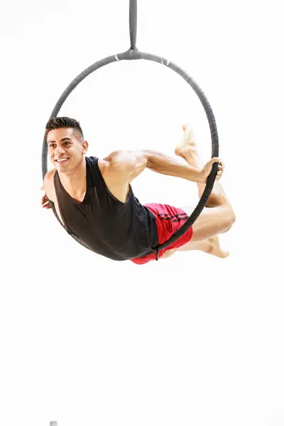 Man Mexican Gymnast Displays Precision Balance Blending Elegance Agility Aerial — Stock Photo, Image