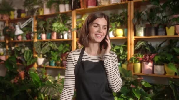 Portrait Beautiful Young Adult Woman Working Florist Wearing Apron Modern — Stock Video