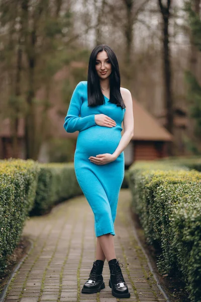 Nowoczesna Kobieta Ciąży Uśmiechnięta Szczęśliwa Bycia Ciąży — Zdjęcie stockowe