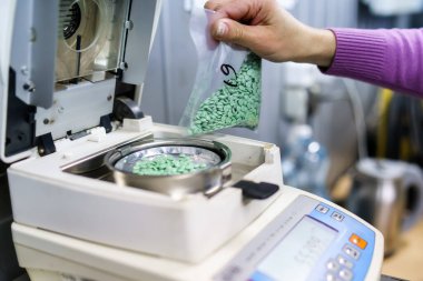 Plastik nem analizi, test laboratuvarı, PVC boru üretim tesisi..