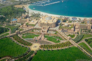 Abu Dabi, BAE - 13 Şubat 2023: Lüks Emirlikler Sarayı Mandarin Doğu Oteli.