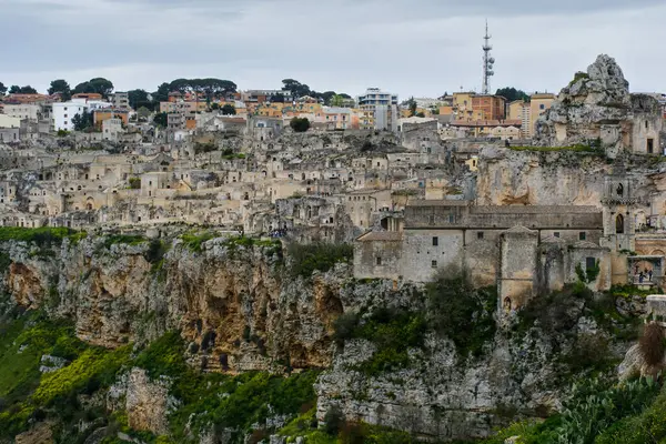Matera 'daki Antik Taş Evler, Mağaralar Şehri, Basilicata, İtalya.