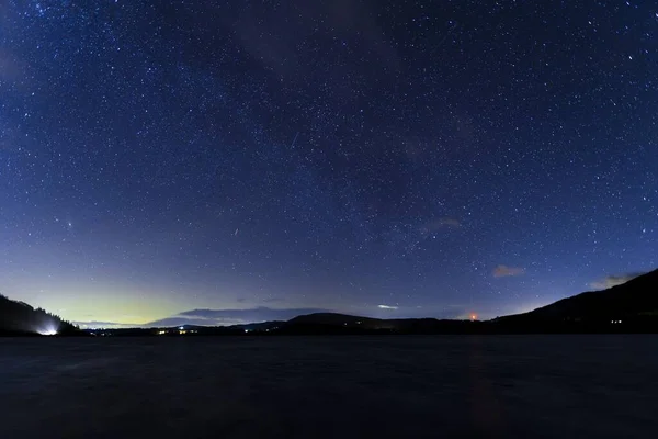 Ngiliz Göl Bölgesi Ndeki Bassenthwaite Gölü Kuzey Işıkları Nın Soluk Stok Fotoğraf