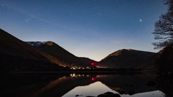 Timelapse Del Cielo Notturno Sopra Brotherswater Nel Lake District Inglese — Video Stock